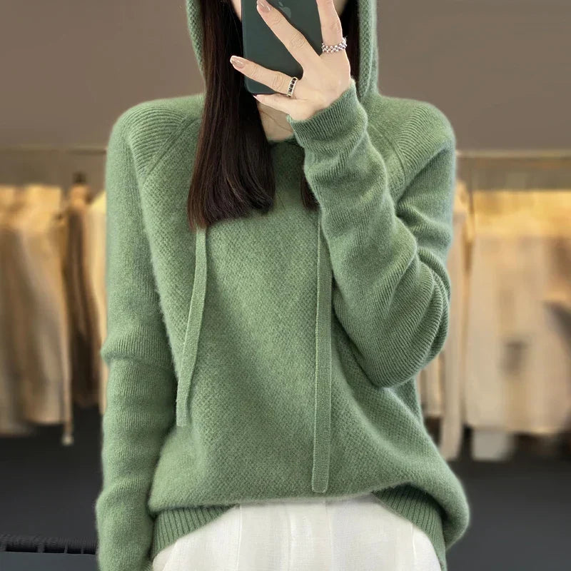 Kelly | Soft Winter Hooded Knit