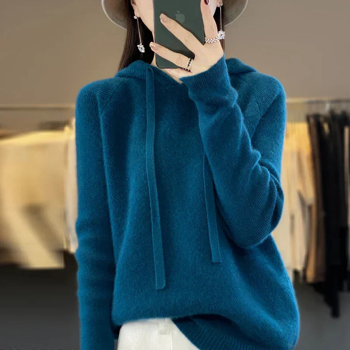 Kelly | Soft Winter Hooded Knit